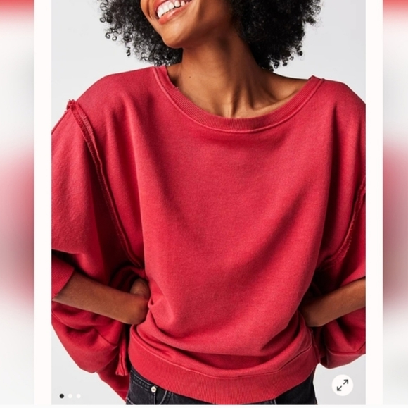 NWOT We The Free Camden Swestshirt In Red - Picture 2 of 6